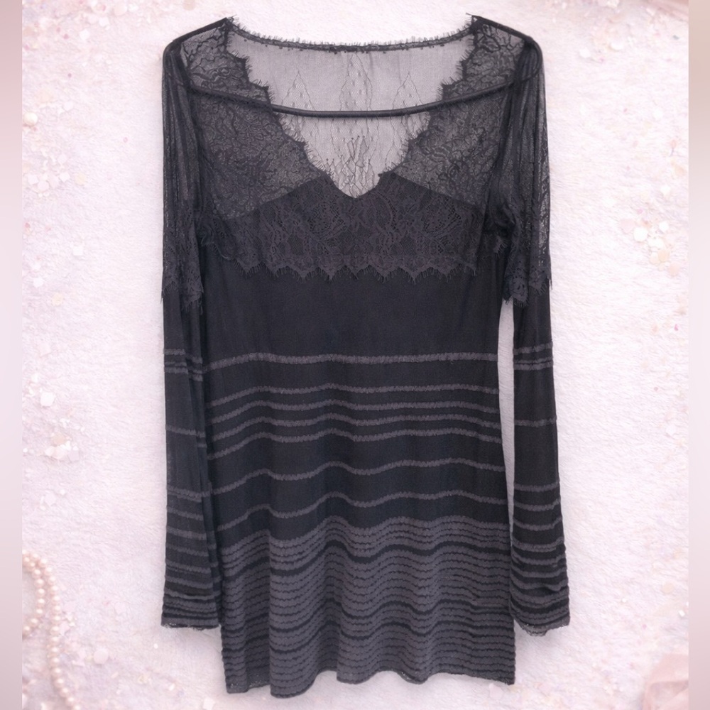 free people black lace top s•p